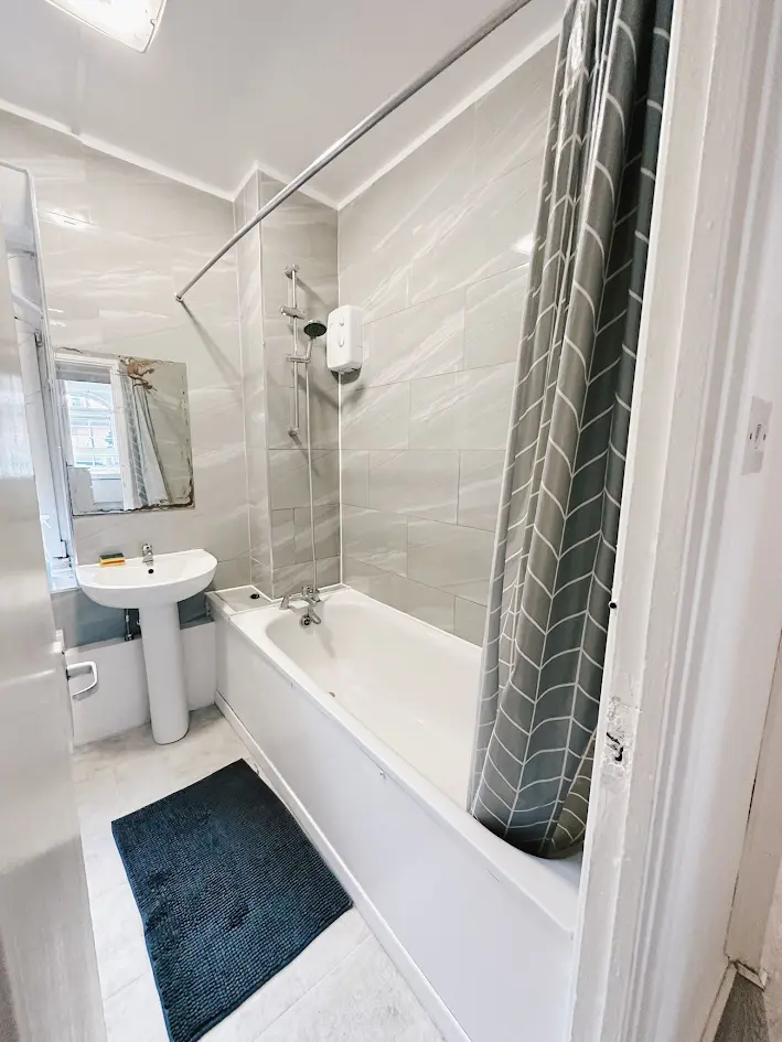 Double room near BOW